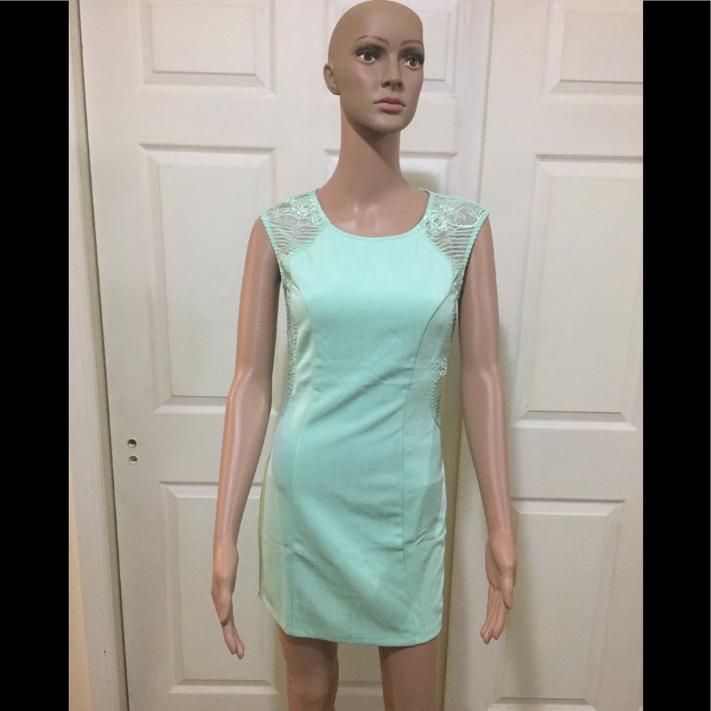 Mini dress